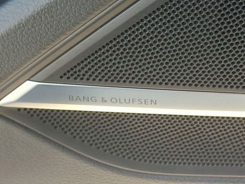 Used 2023 Audi A8 L 3.0T image 30