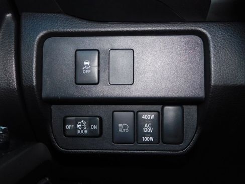 Used 2023 Toyota Tacoma TRD Sport AWD/4WD image 27