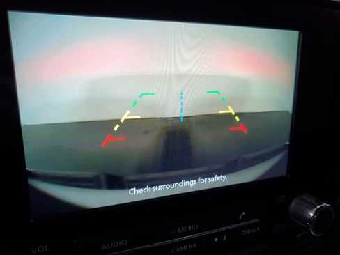 Used 2022 Nissan Frontier SV image 17