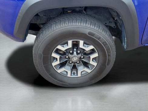 Used 2022 Toyota Tacoma TRD Off-Road AWD/4WD image 33