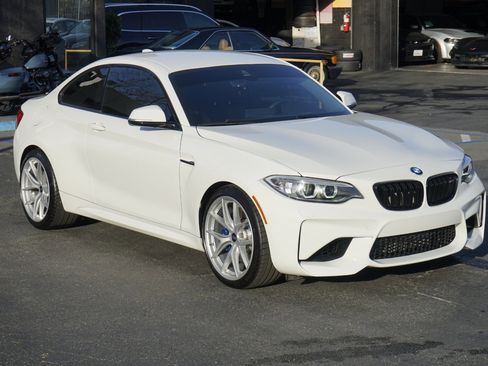 Used 2017 BMW M2 image 6