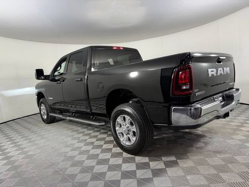 Certified 2025 RAM 2500 Big Horn AWD/4WD image 8