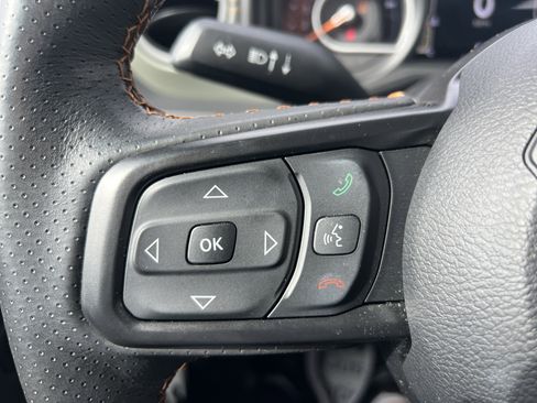 Used 2024 Jeep Gladiator Mojave image 27