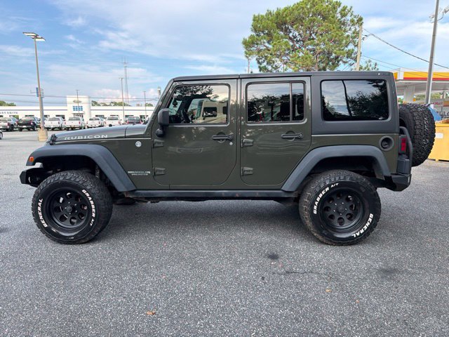 Used 2015 Jeep Wrangler Unlimited Rubicon w/ Connectivity Group AWD/4WD image 8