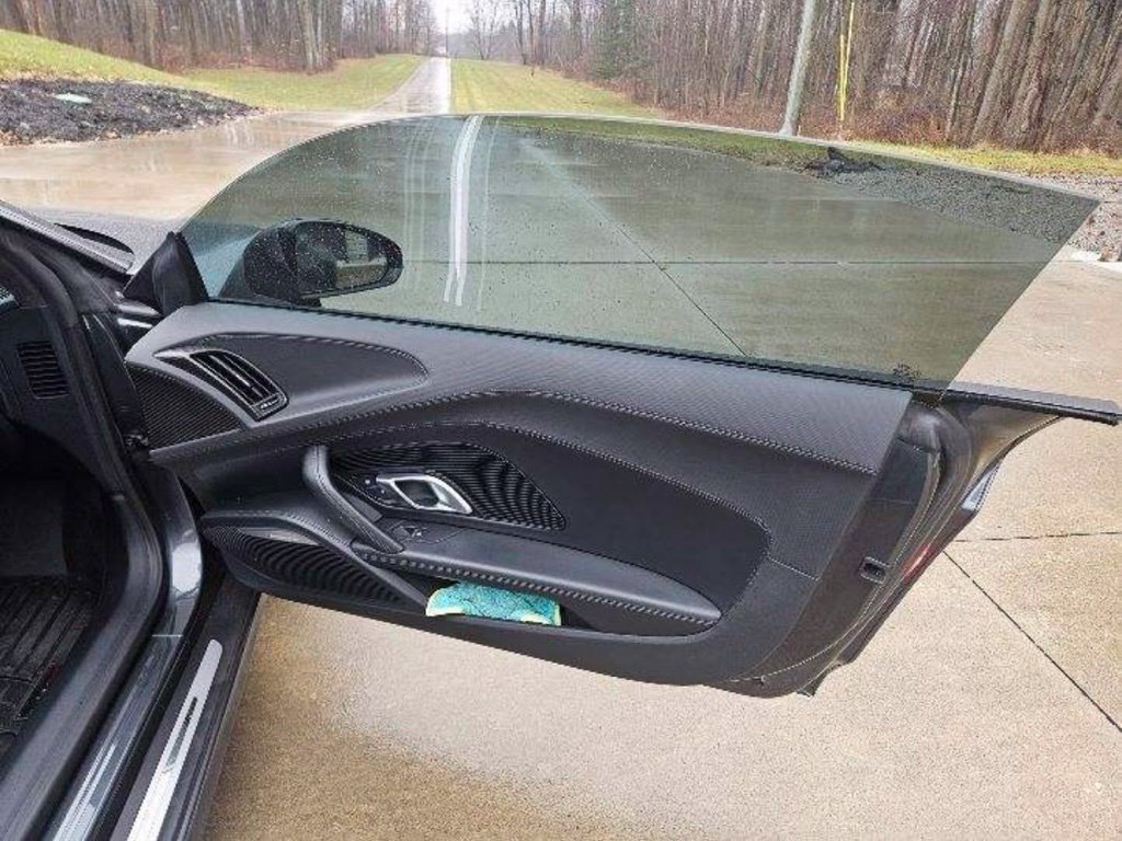 Used 2017 Audi R8 V10 w/ Carbon Exterior Package AWD/4WD image 8