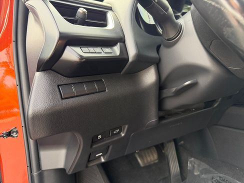 Used 2019 Lexus UX 250h w/ Premium Package AWD/4WD image 11