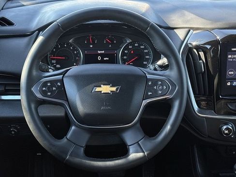 Certified 2023 Chevrolet Traverse LT image 11