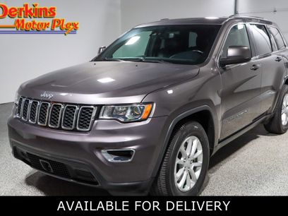 Used 2021 Jeep Grand Cherokee Laredo