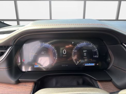 Used 2023 Jeep Grand Cherokee Summit AWD/4WD image 13