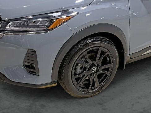 Used 2024 Nissan Kicks SR w/ SR Premium Package image 7