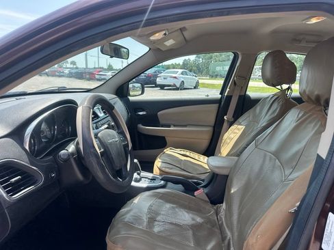 Used 2013 Chrysler 200 LX FWD image 12