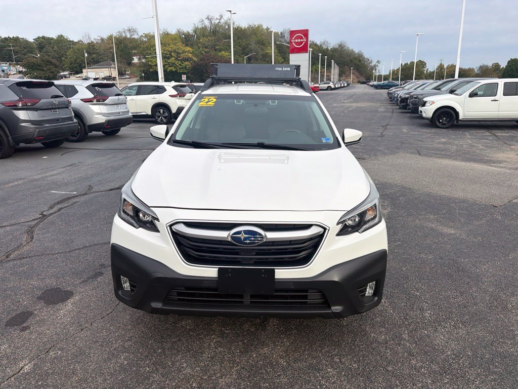 Used 2022 Subaru Outback Premium AWD/4WD image 2