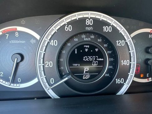 Used 2017 Honda Accord LX image 10