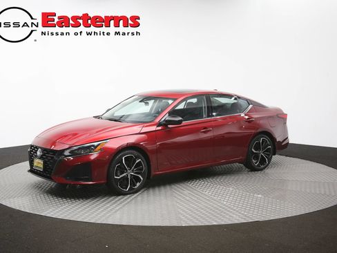 Used 2023 Nissan Altima 2.5 SR w/ SR Premium Package FWD image 56