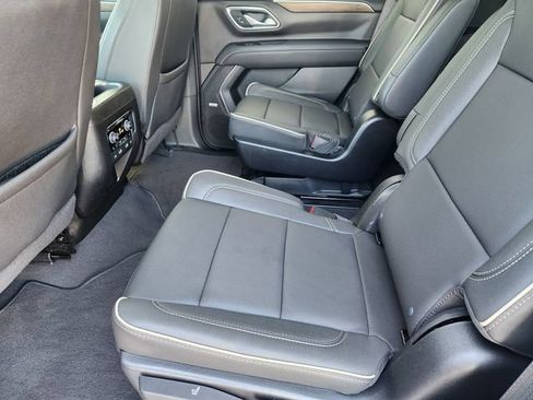 Used 2024 Chevrolet Tahoe Premier w/ Advanced Technology Package AWD/4WD image 30