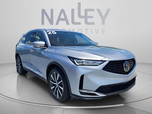 Used 2025 Acura MDX FWD w/ Technology Package image 7