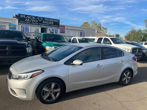 Used 2018 Kia Forte LX w/ LX Popular Package FWD image 4