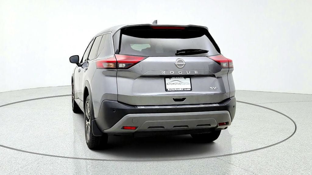 Used 2023 Nissan Rogue SV FWD image 6