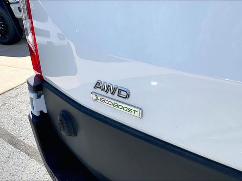 Used 2024 Ford Transit 250 148 Medium Roof Extended AWD image 4