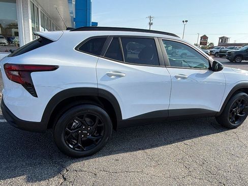New 2026 Chevrolet Trax LT w/ Driver Confidence Package FWD image 8
