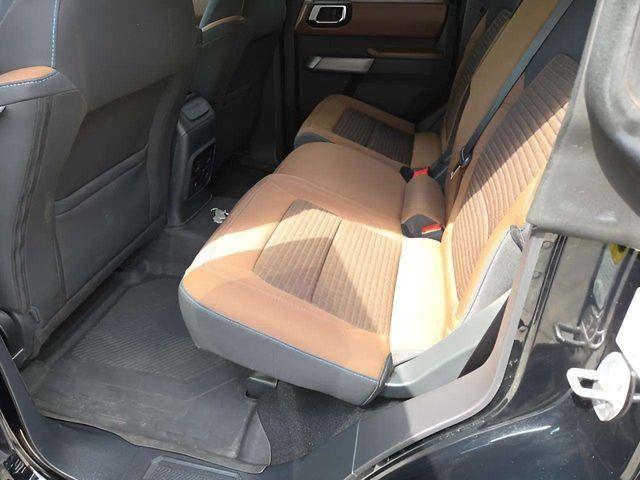 Used 2022 Ford Bronco Outer Banks AWD/4WD image 11
