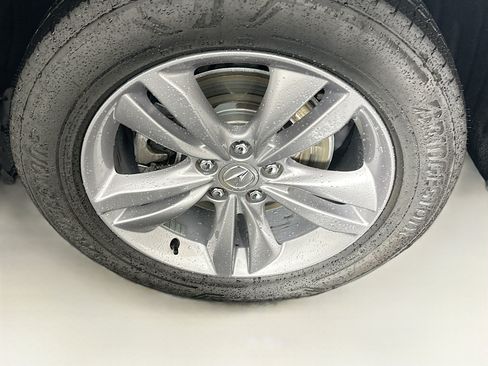 Used 2023 Acura MDX SH-AWD image 11
