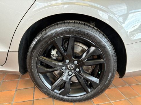 Used 2021 Volvo S60 T8 R-Design Expression image 27