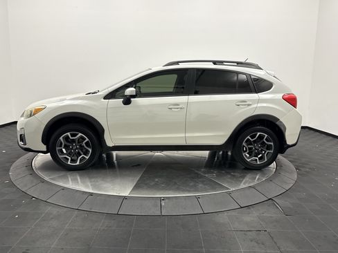 Used 2017 Subaru Crosstrek 2.0i Premium w/ Popular Package #1 AWD/4WD image 4