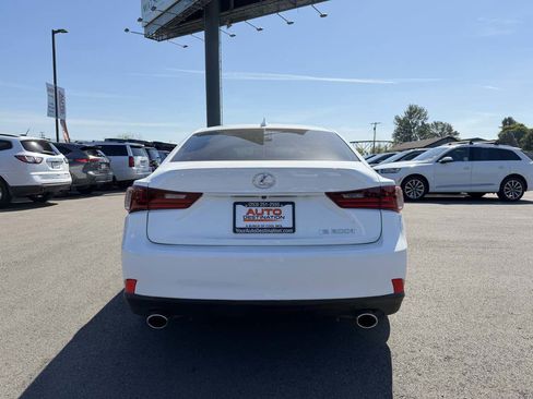 Used 2016 Lexus IS 200t w/ F Sport Package RWD image 7