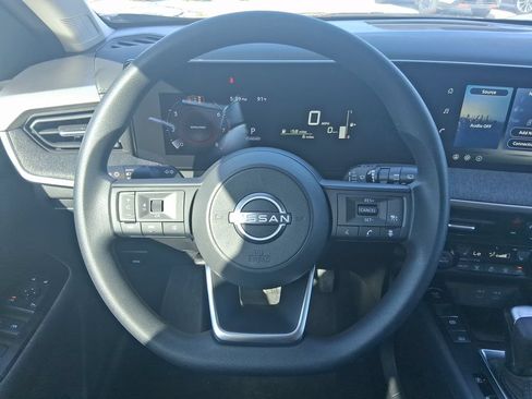 New 2026 Nissan Kicks SV w/ SV Premium Package FWD image 16