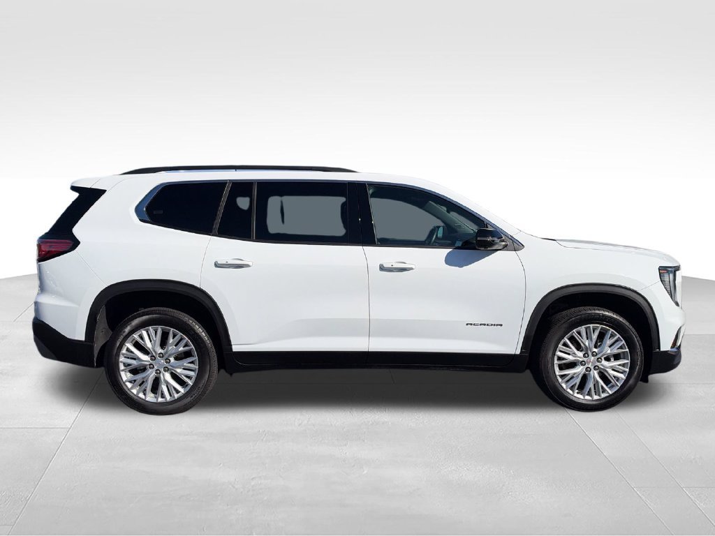 Used 2026 GMC Acadia Elevation w/ Elevation Premium Package FWD image 6