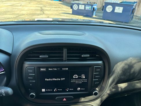 Used 2025 Kia Soul LX w/ LX Technology Package image 17