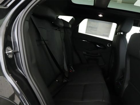 New 2024 Land Rover Range Rover Evoque Dynamic SE image 22