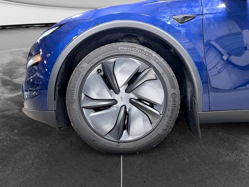 Used 2026 Tesla Model Y Long Range AWD/4WD image 28
