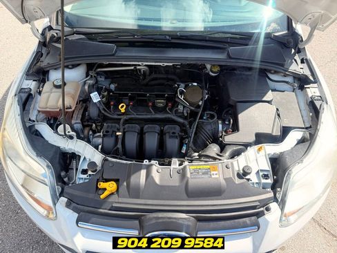 Used 2013 Ford Focus SE FWD image 33
