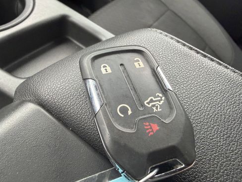 Used 2021 Chevrolet Silverado 1500 LT image 21