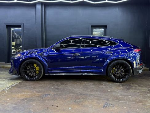Used 2022 Lamborghini Urus AWD/4WD image 5