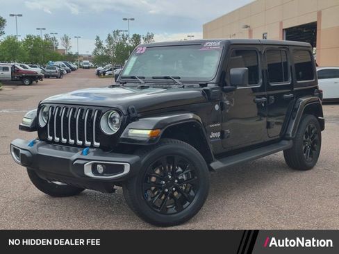 Used 2023 Jeep Wrangler Unlimited Sahara w/ Cold Weather Group AWD/4WD image 1