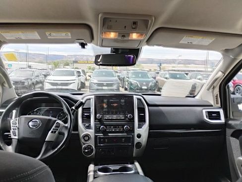 Used 2021 Nissan Titan SV w/ SV Convenience Package AWD/4WD image 13