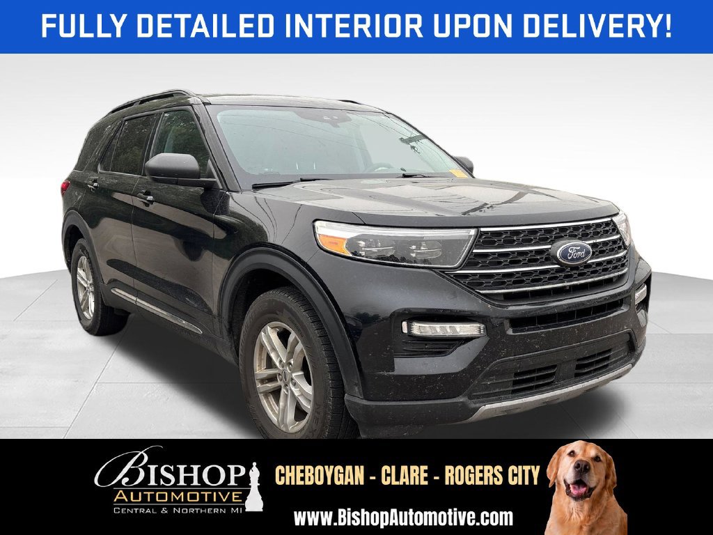 Used 2022 Ford Explorer XLT w/ Equipment Group 202A AWD/4WD image 3