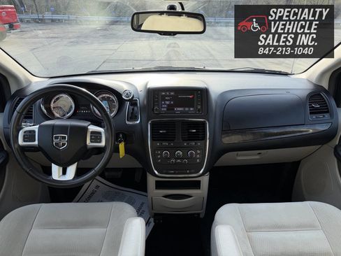 Used 2016 Dodge Grand Caravan SE w/ Quick Order Package 29E SE image 31