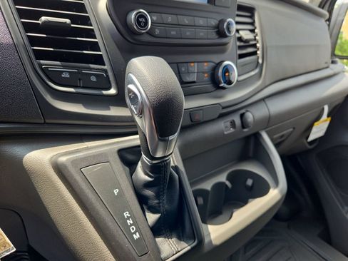 New 2025 Ford Transit 250 148 Medium Roof Extended AWD image 25