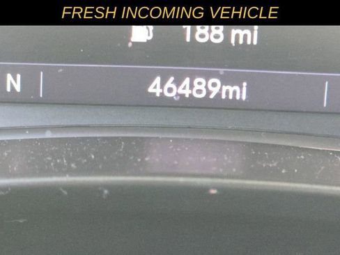 Used 2023 Chevrolet Equinox Premier image 17