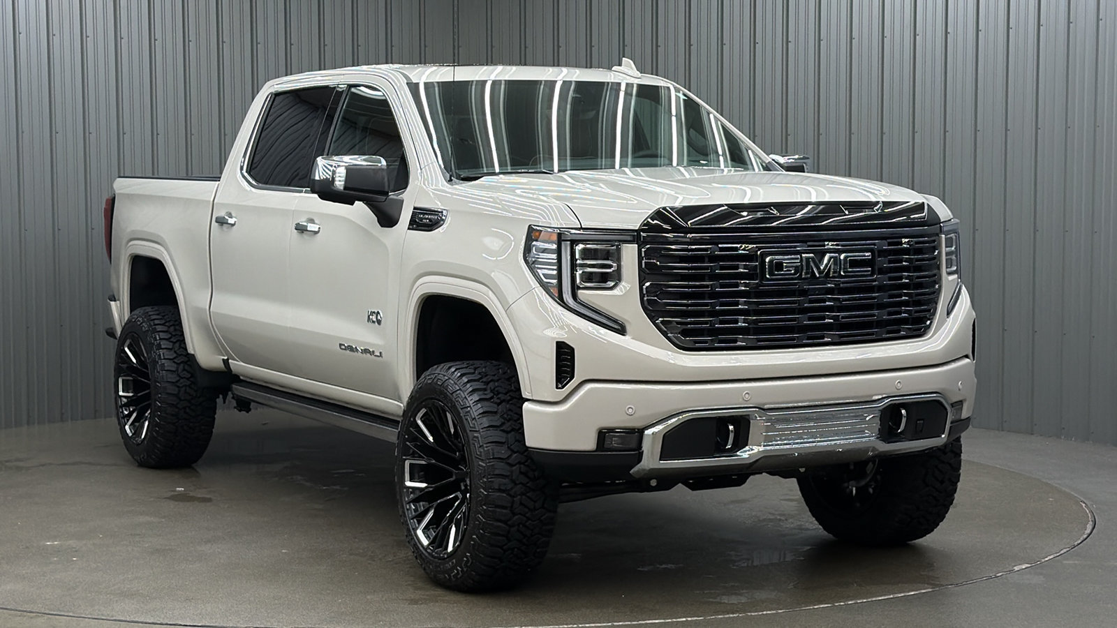 Used 2026 GMC Sierra 1500 Denali Ultimate AWD/4WD image 7