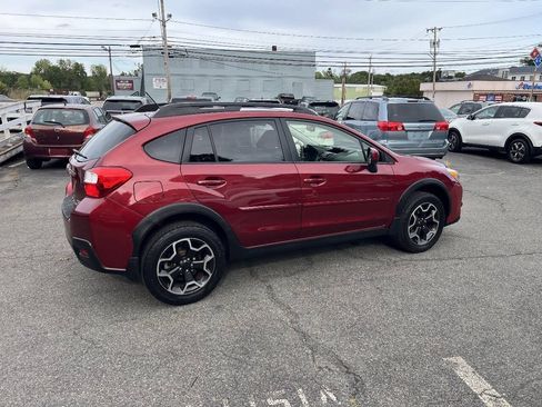 Used 2014 Subaru Crosstrek 2.0i Limited AWD/4WD image 9