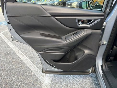 Used 2019 Subaru Forester Touring image 38