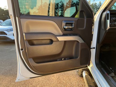 Used 2017 Chevrolet Silverado 1500 LT w/ All Star Edition AWD/4WD image 11