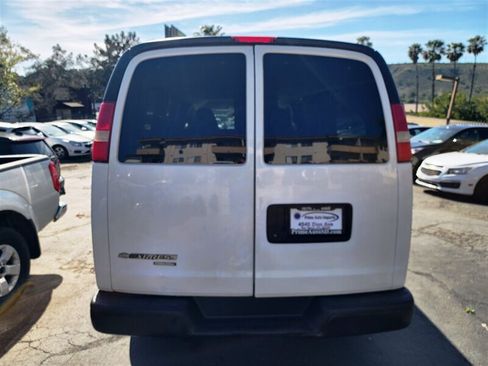 Used 2014 Chevrolet Express 1500 LS image 31