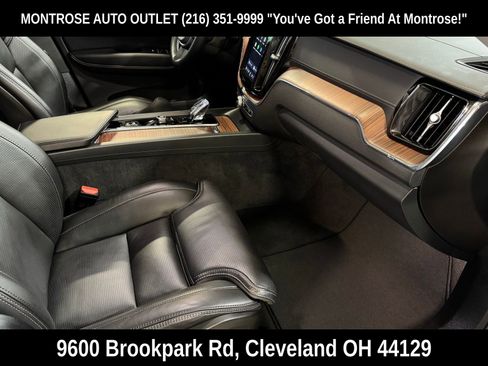 Used 2024 Volvo XC60 T8 Ultimate w/ Protection Package Premier AWD/4WD image 47