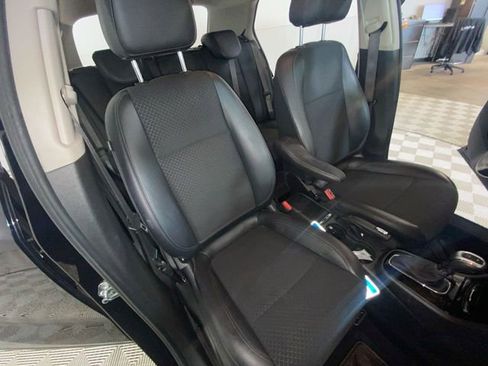 Used 2022 Buick Encore Preferred w/ Safety Package II AWD/4WD image 15
